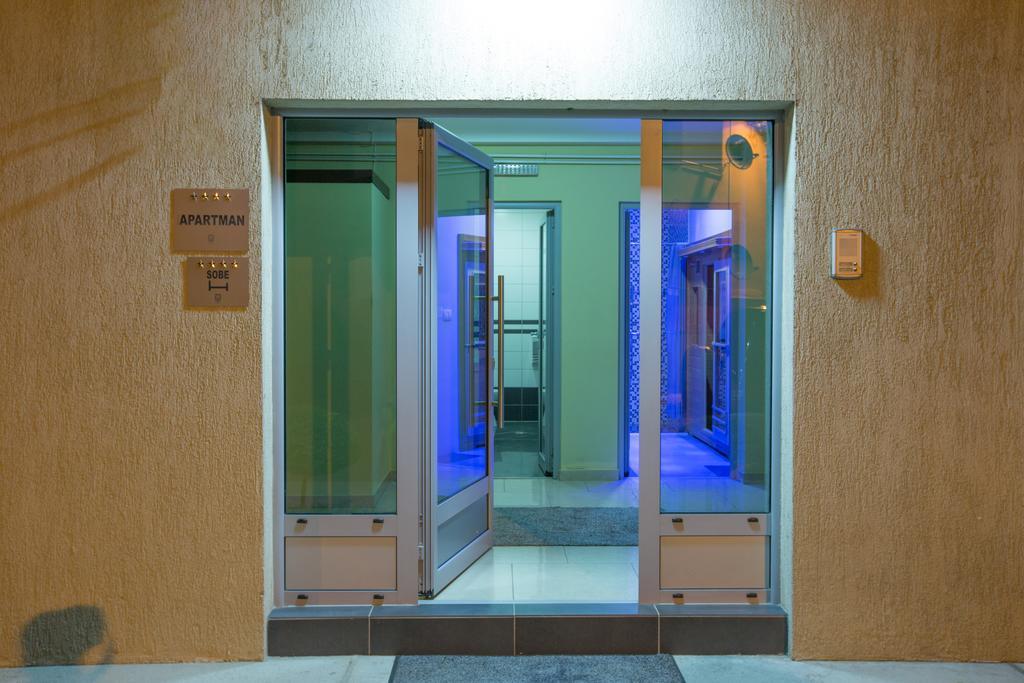 Apartmani Mg Nikšić Exteriör bild