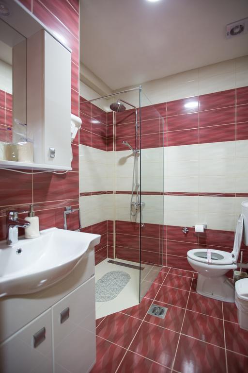 Apartmani Mg Nikšić Exteriör bild