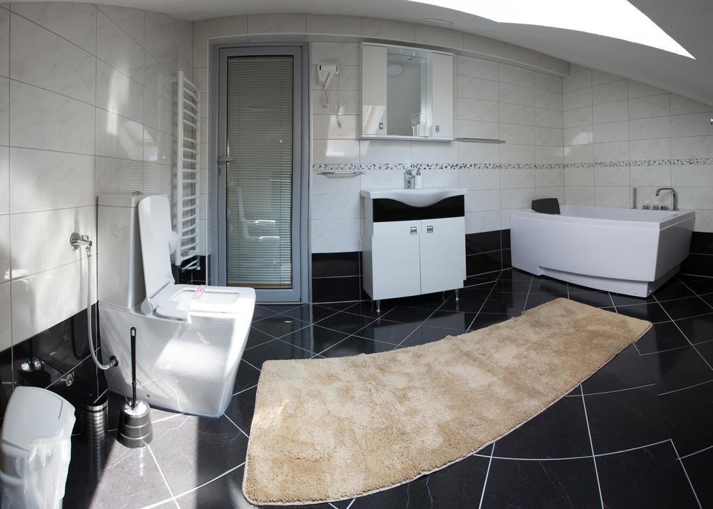 Apartmani Mg Nikšić Exteriör bild